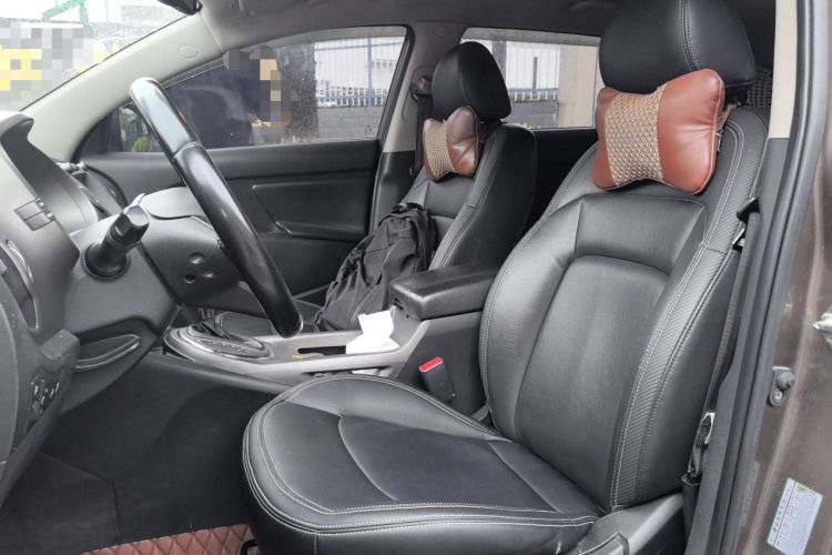 Used Kia Sportage R 2015 2.0L Automatic Two-Wheel Drive DLX Model Left Front Seat
