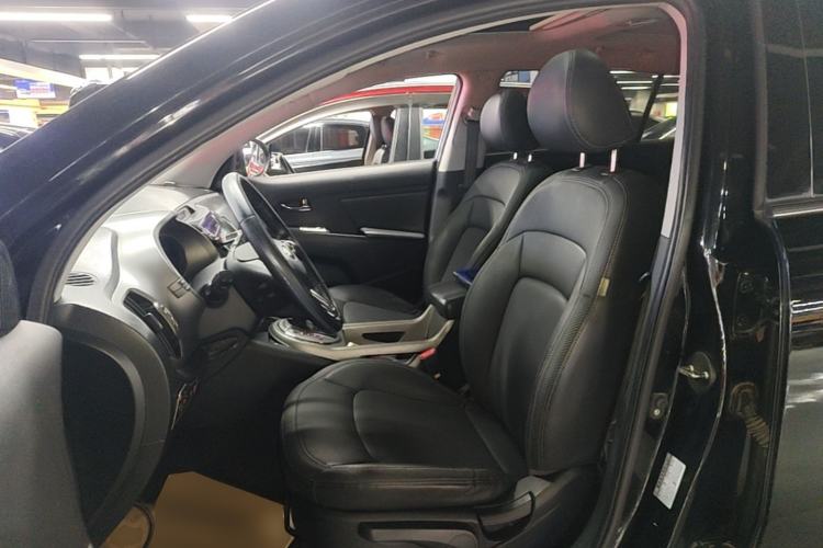 Used Kia Sportage R 2015 2.0L Automatic Two-Wheel Drive DLX Model Left Front Seat
