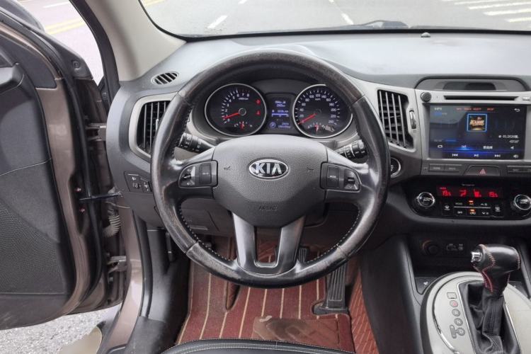 Used Kia Sportage R 2015 2.0L Automatic Two-Wheel Drive DLX Model Steering Wheel