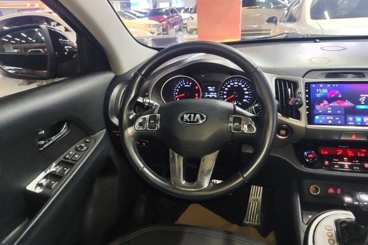 Used Kia Sportage R 2015 2.0L Automatic Two-Wheel Drive DLX Model Steering Wheel