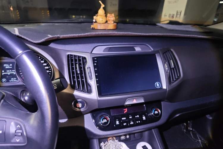 Used Kia Sportage R 2015 2.0L Automatic Two-Wheel Drive DLX Model Audio And AC Panel