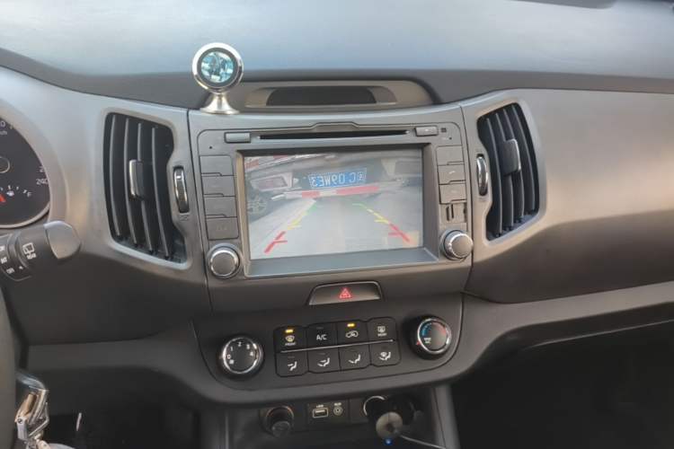 Used Kia Sportage R 2015 2.0L Manual Two-Wheel Drive GL Model Audio And AC Panel