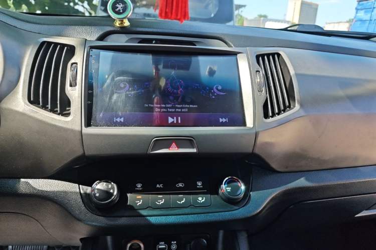 Used Kia Sportage R 2015 2.0L Automatic Two-Wheel Drive GL Audio And AC Panel