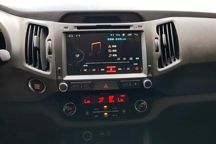Used Kia Sportage R 2015 2.0L Automatic Two-Wheel Drive DLX Model Audio And AC Panel