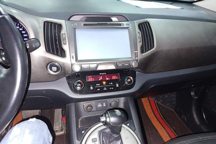 Used Kia Sportage R 2015 2.0L Automatic Two-Wheel Drive DLX Model Audio And AC Panel