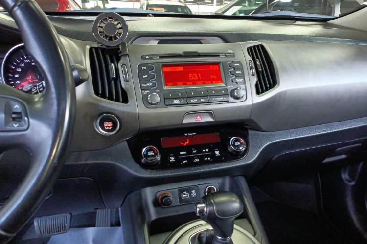 Used Kia Sportage R 2015 2.0L Automatic Two-Wheel Drive GLS Audio And AC Panel