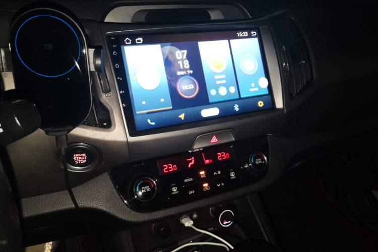 Used Kia Sportage R 2015 2.0L Automatic Two-Wheel Drive DLX Model Audio And AC Panel