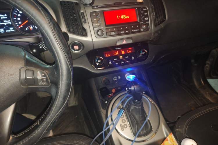 Used Kia Sportage R 2015 2.0L Automatic Two-Wheel Drive DLX Model Audio And AC Panel