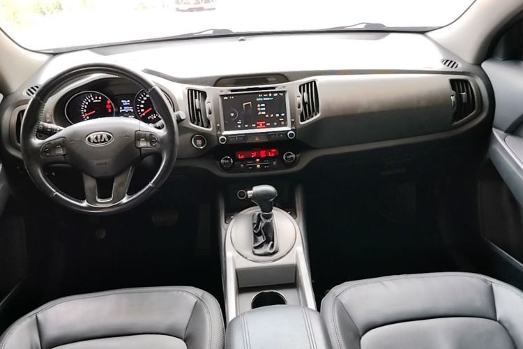 Used Kia Sportage R 2015 2.0L Automatic Two-Wheel Drive DLX Model Center Console