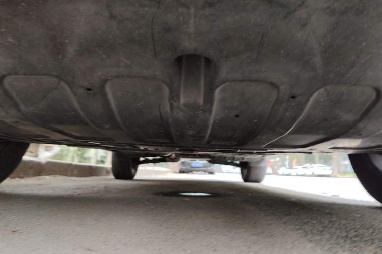 Used Kia Sportage R 2015 2.0L Automatic Two-Wheel Drive DLX Model Chassis Front