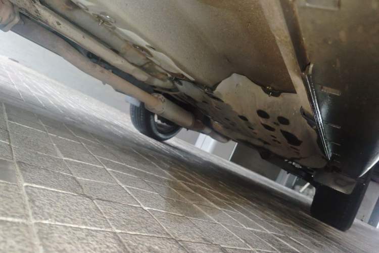 Used Kia Sportage R 2015 2.0L Automatic Two-Wheel Drive DLX Model Chassis Front Left