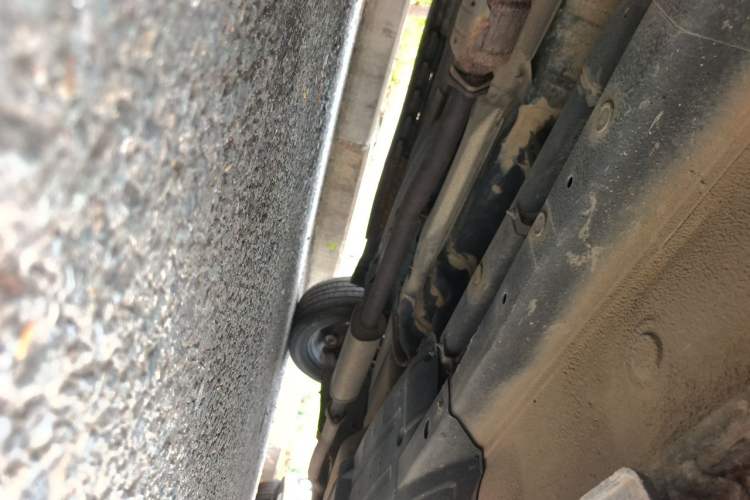 Used Kia Sportage R 2015 2.0L Automatic Two-Wheel Drive DLX Model Chassis Front Left