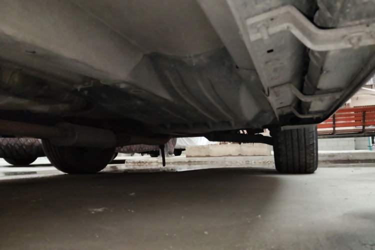 Used Kia Sportage R 2015 2.0L Automatic Two-Wheel Drive DLX Model Chassis Front Left