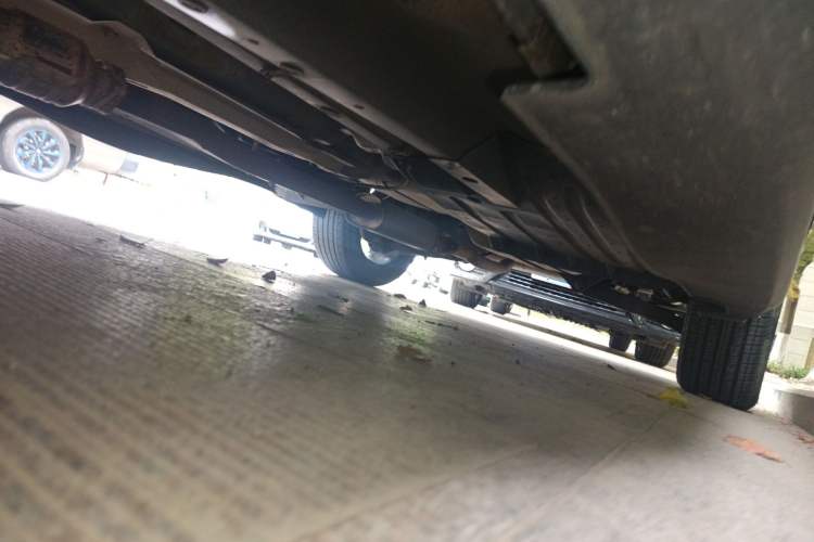 Used Kia Sportage R 2015 2.0L Automatic Two-Wheel Drive DLX Model Chassis Front Left
