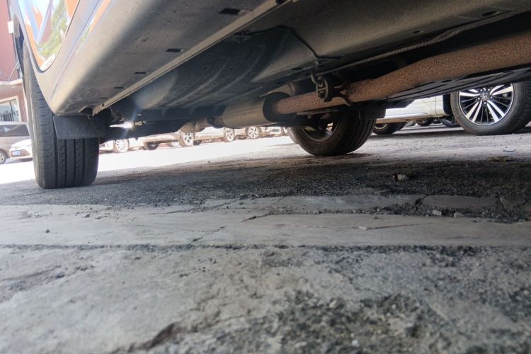 Used Kia Sportage R 2015 2.0L Automatic Two-Wheel Drive DLX Model Chassis Front Right