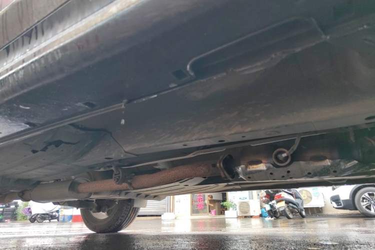Used Kia Sportage R 2015 2.0L Automatic Two-Wheel Drive DLX Model Chassis Front Right