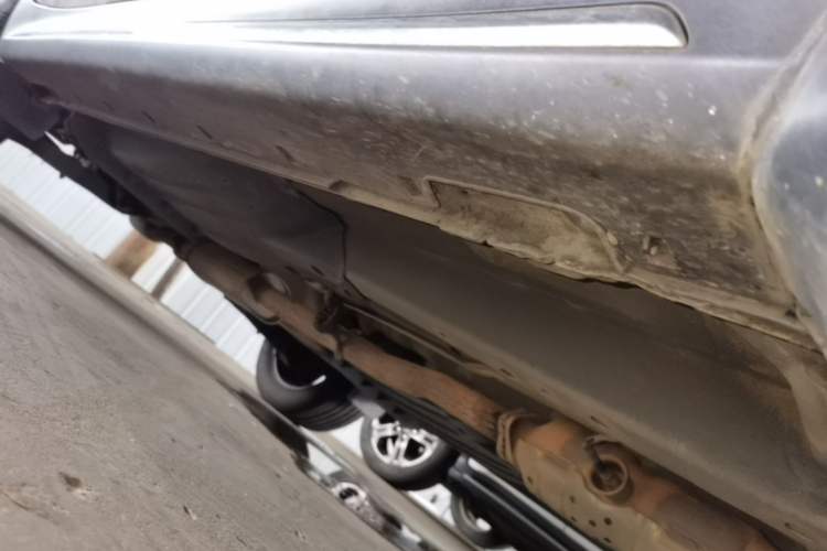 Used Kia Sportage R 2015 2.0L Automatic Two-Wheel Drive DLX Model Chassis Front Right