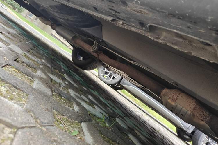 Used Kia Sportage R 2015 2.0L Automatic Two-Wheel Drive DLX Model Chassis Front Right