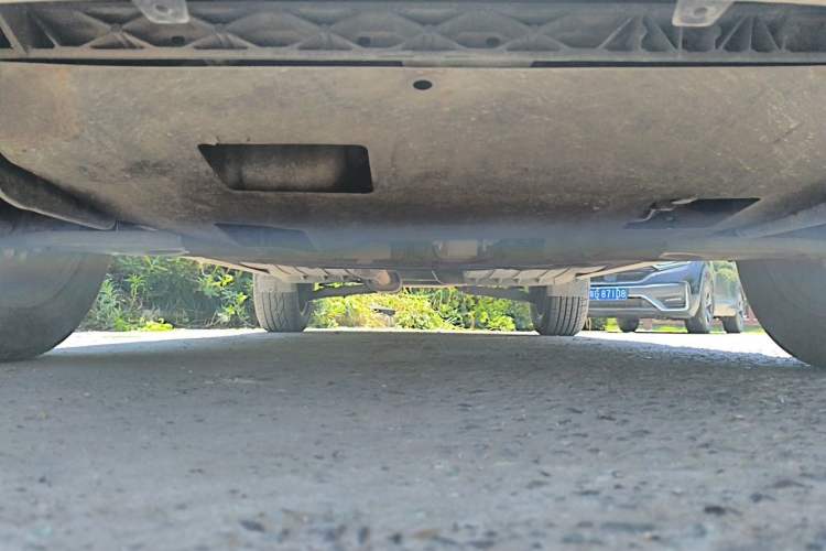 Used Kia Sportage R 2015 2.0L Automatic Two-Wheel Drive DLX Model Chassis Front