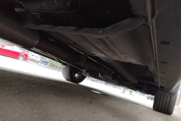 Used Kia Sportage R 2015 2.0L Automatic Two-Wheel Drive DLX Model Chassis Rear Right