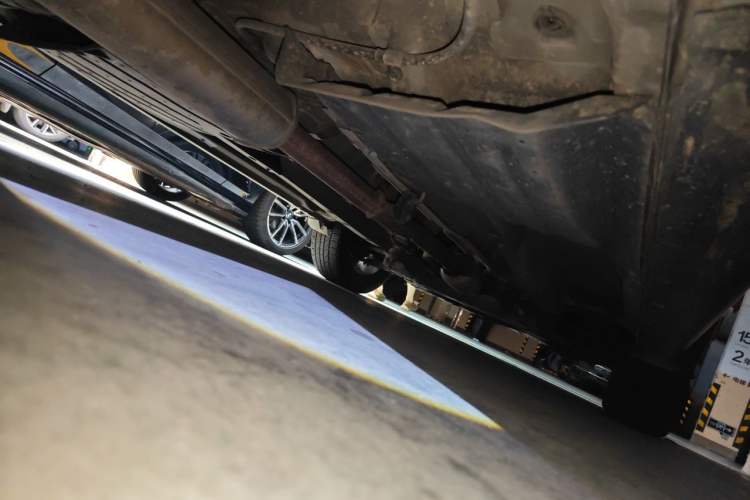 Used Kia Sportage R 2015 2.0L Automatic Two-Wheel Drive DLX Model Chassis Rear Right