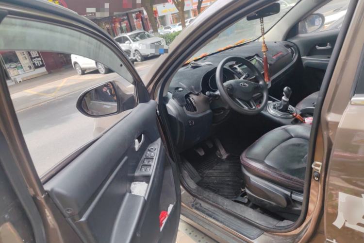 Used Kia Sportage R 2015 2.0L Manual Two-Wheel Drive GL Model Driver Seat