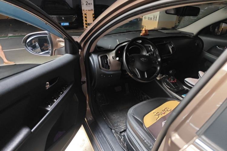 Used Kia Sportage R 2015 2.0L Automatic Two-Wheel Drive DLX Model Driver Seat