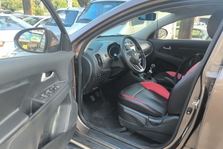 Used Kia Sportage R 2015 2.0L Manual Two-Wheel Drive GL Model Driver Seat