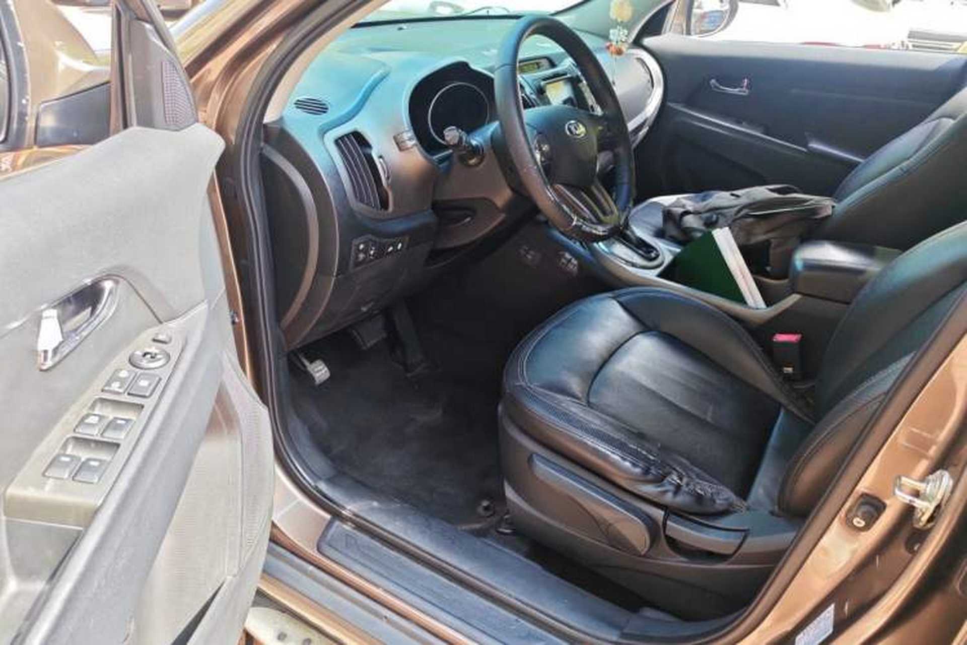Used Kia Sportage R 2015 2.0L Automatic Two-Wheel Drive DLX Model Driver Seat