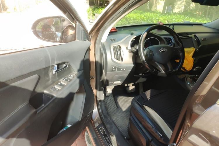 Used Kia Sportage R 2015 2.0L Automatic Two-Wheel Drive DLX Model Driver Seat