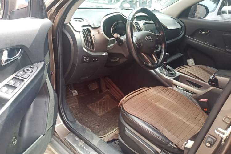 Used Kia Sportage R 2015 2.0L Automatic Two-Wheel Drive DLX Model Driver Seat