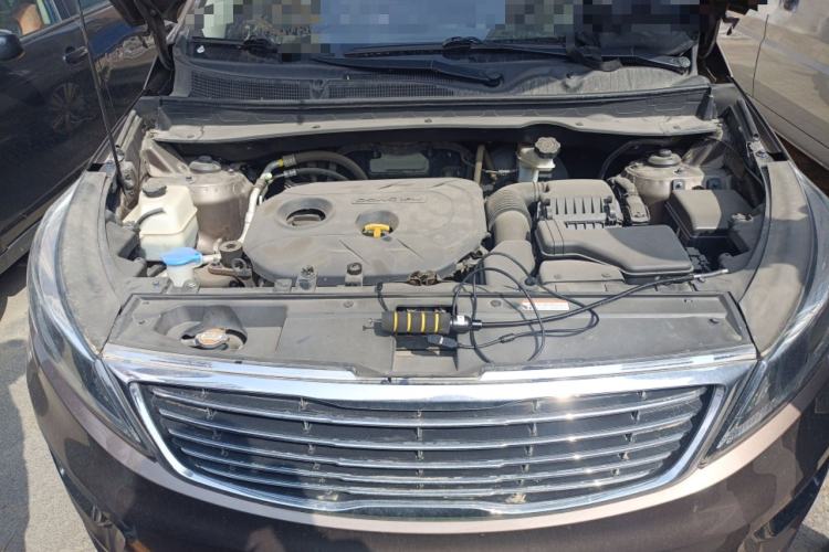Used Kia Sportage R 2015 2.0L Automatic Two-Wheel Drive DLX Model Engine Bay