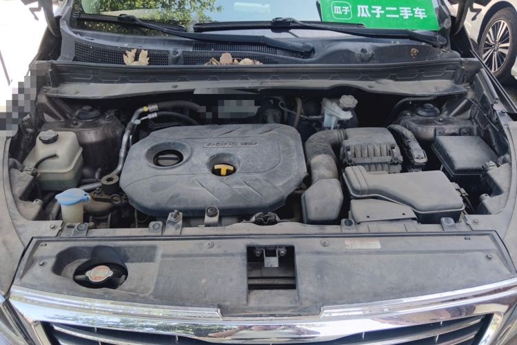 Used Kia Sportage R 2015 2.0L Automatic Two-Wheel Drive DLX Model Engine Bay