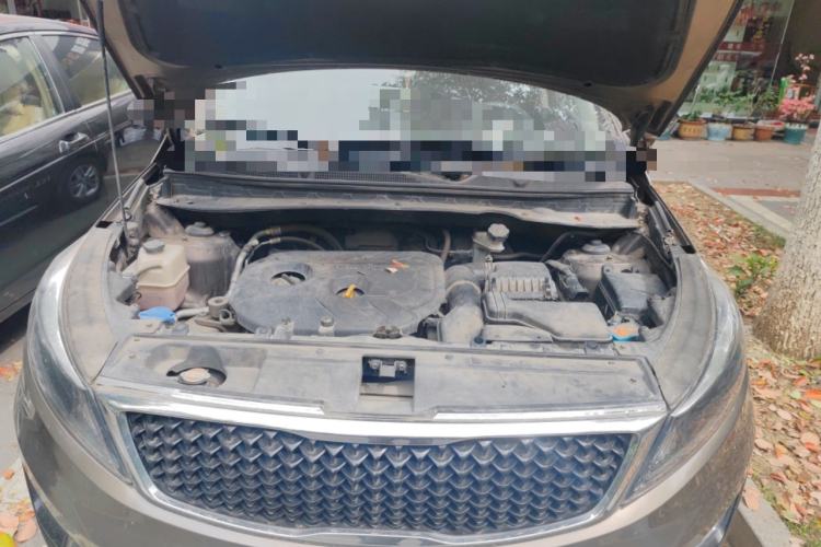Used Kia Sportage R 2015 2.0L Manual Two-Wheel Drive GL Model Engine Bay