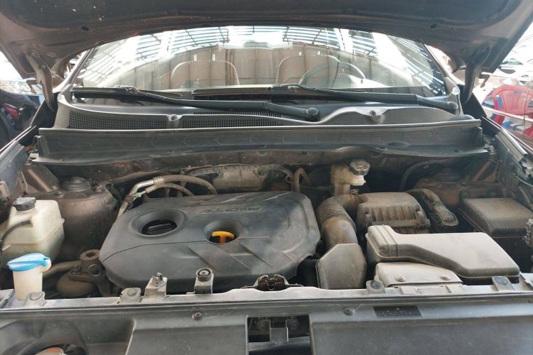 Used Kia Sportage R 2015 2.0L Automatic Two-Wheel Drive GLS Engine Bay