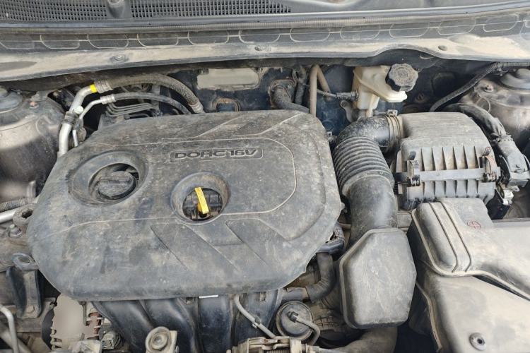 Used Kia Sportage R 2015 2.0L Automatic Two-Wheel Drive DLX Model Engine Bay