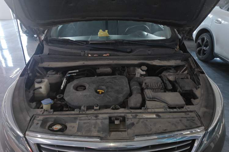 Used Kia Sportage R 2015 2.0L Automatic 4x4 GLS Edition Engine Bay