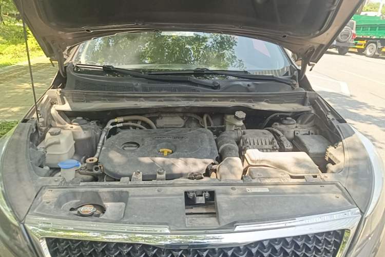 Used Kia Sportage R 2015 2.0L Automatic Two-Wheel Drive GL Engine Bay
