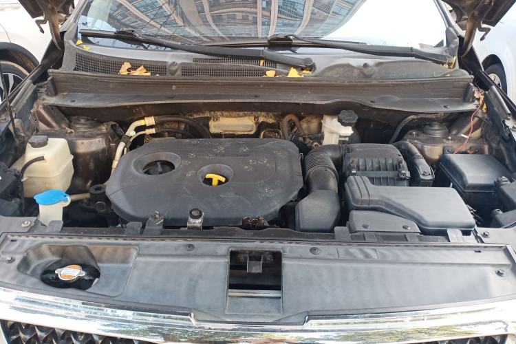 Used Kia Sportage R 2015 2.0L Automatic Two-Wheel Drive GL Engine Bay
