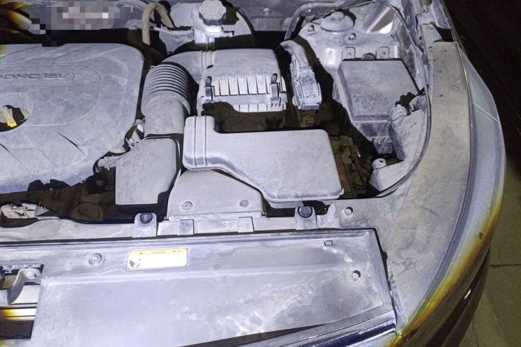 Used Kia Sportage R 2015 2.0L Automatic Two-Wheel Drive DLX Model Engine Bay Left