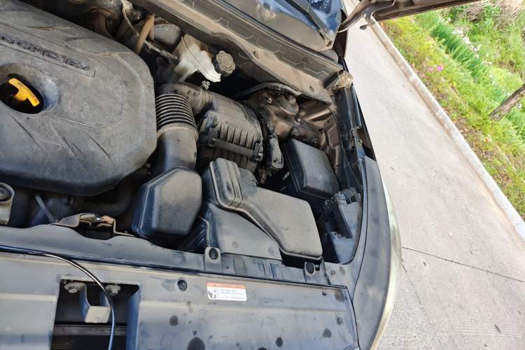 Used Kia Sportage R 2015 2.0L Automatic Two-Wheel Drive GL Engine Bay Left