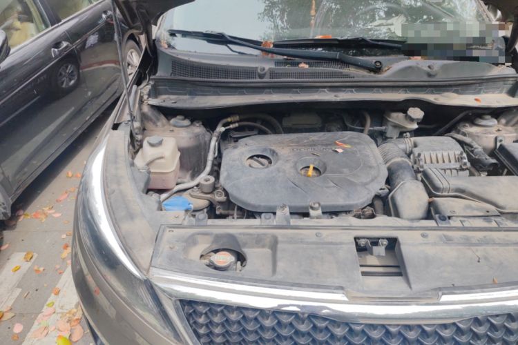 Used Kia Sportage R 2015 2.0L Manual Two-Wheel Drive GL Model Engine Bay Right