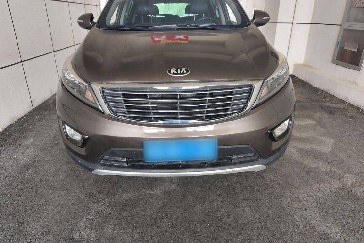 Used Kia Sportage R 2015 2.0L Manual Two-Wheel Drive GLS Trim Exterior 1
