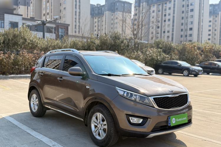 Used Kia Sportage R 2015 2.0L Manual Two-Wheel Drive GL Model Exterior 1