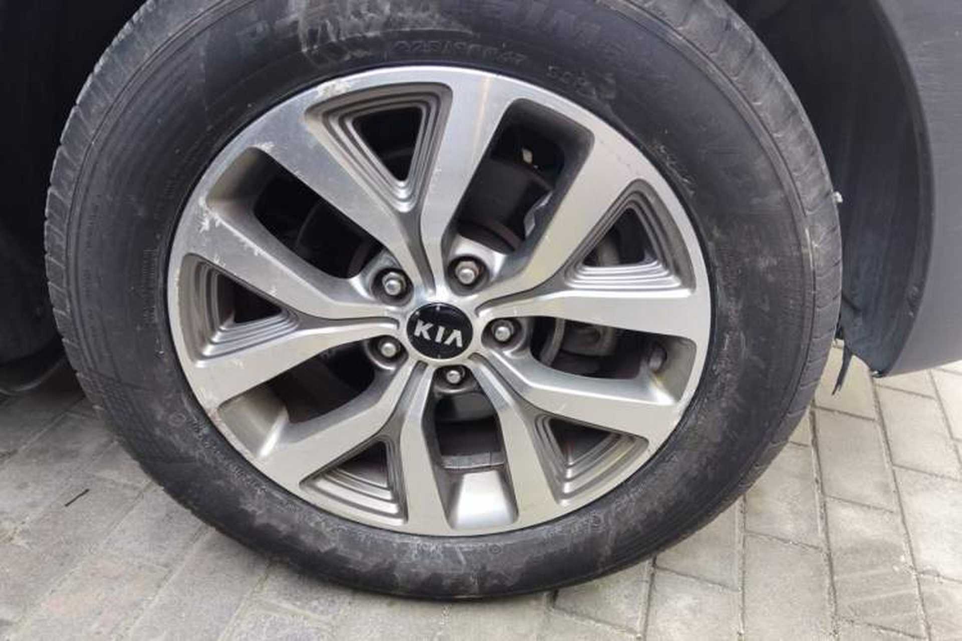 Used Kia Sportage R 2015 2.0L Automatic Two-Wheel Drive GLS Exterior 1