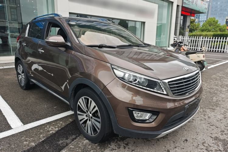 Used Kia Sportage R 2015 2.0L Automatic Two-Wheel Drive DLX Model Exterior 1