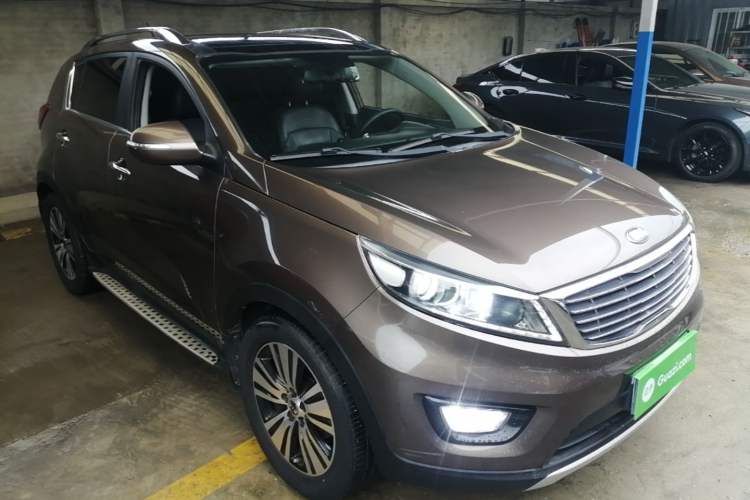 Used Kia Sportage R 2015 2.0L Automatic 2WD Premium Edition Exterior 1