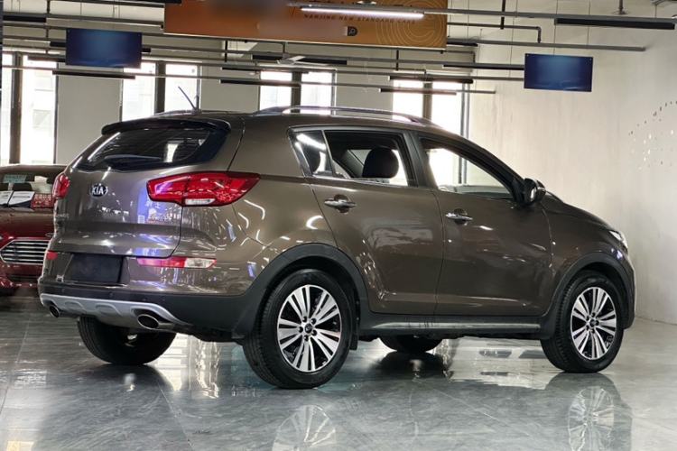 Used Kia Sportage R 2015 2.0L Automatic 4x4 GLS Edition Exterior 2