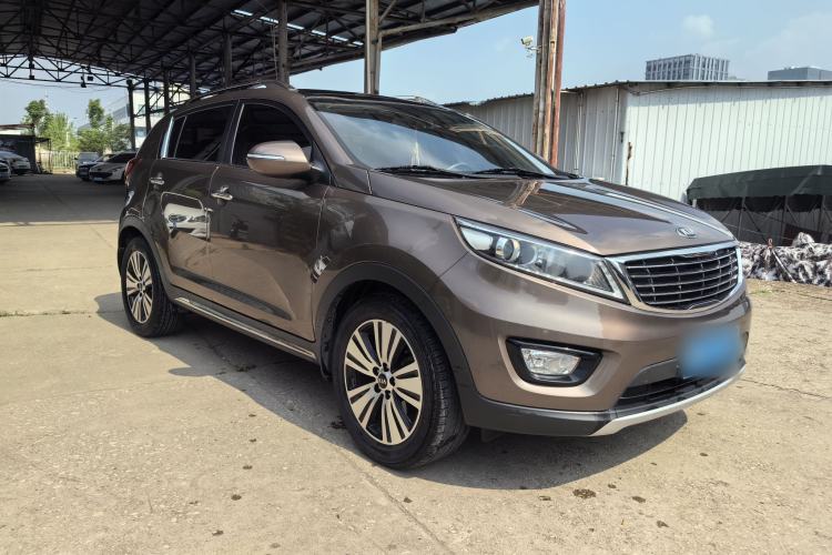 Used Kia Sportage R 2015 2.0L Automatic Two-Wheel Drive DLX Model Exterior 3