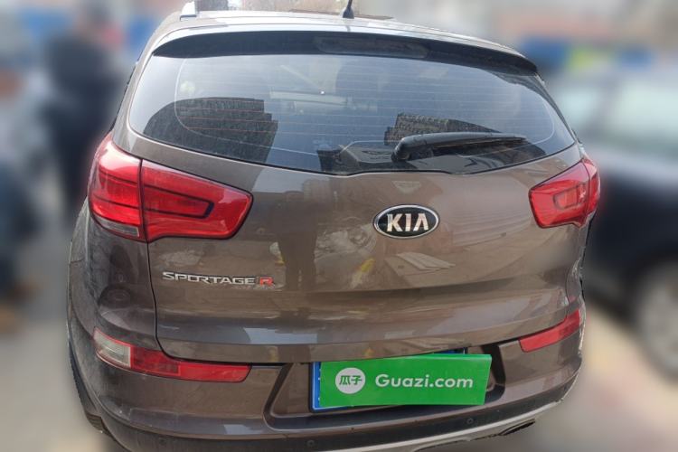 Used Kia Sportage R 2015 2.0L Automatic Two-Wheel Drive DLX Model Exterior 4